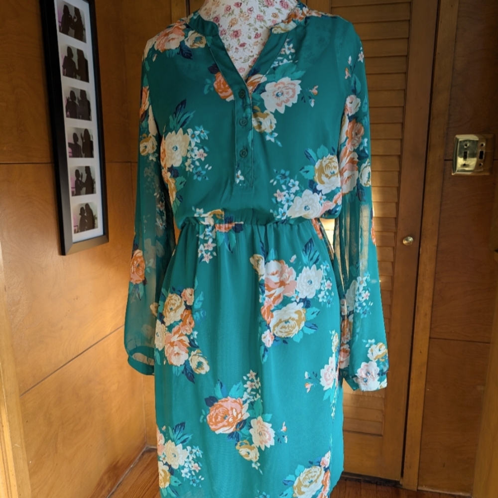 Old Navy Green Floral Dress Size Medium